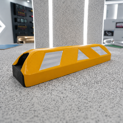 Besorgen Heavy-Duty Rubber Wheel Stop Manufacturer for Parking Safety Online-Herstellung